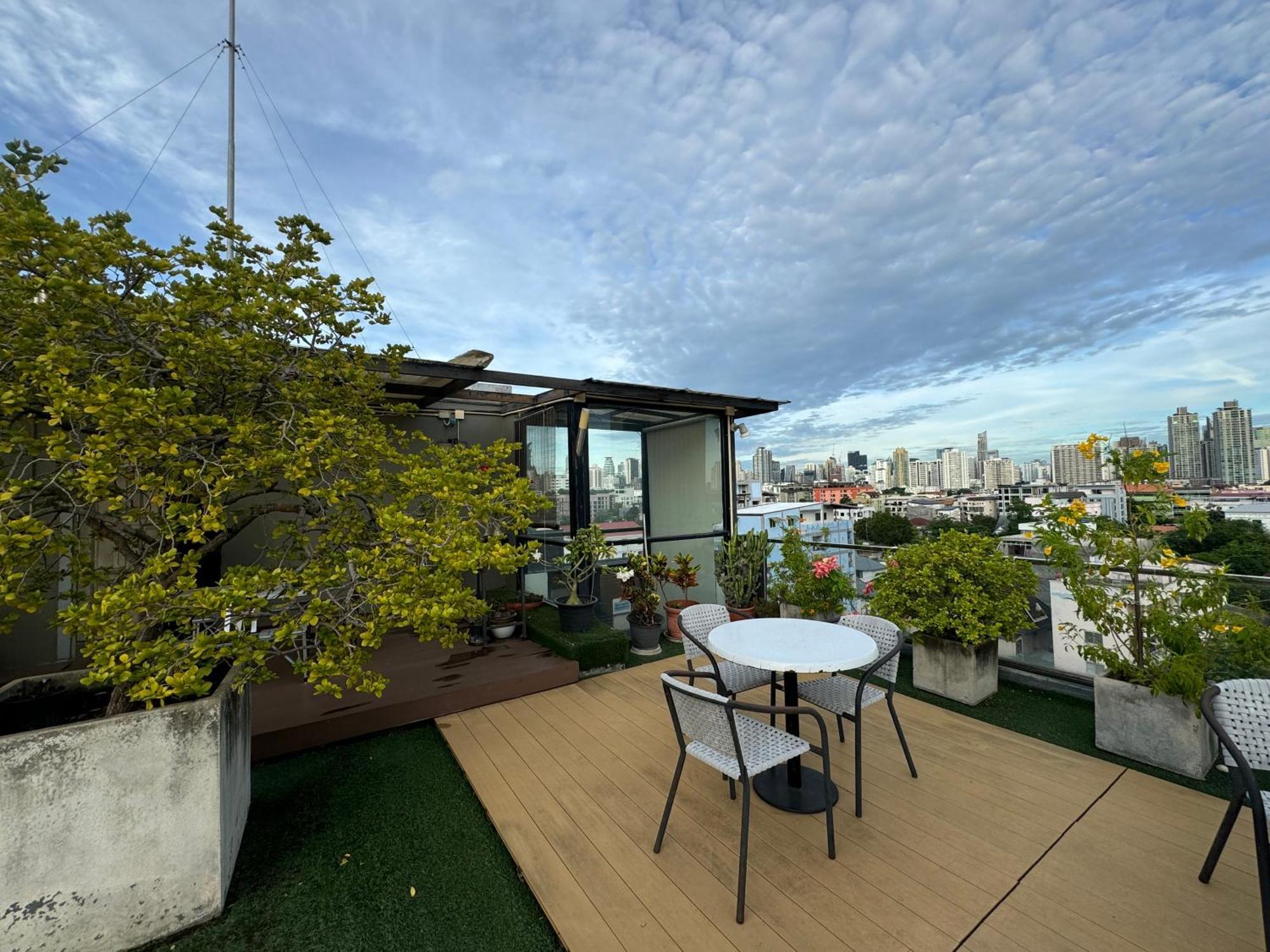W8 Condo, Top Floor Luxe 3 Bedroom Penthouse, Hip Central Bangkok Area, 5 Mins From Thonglo Bts Station Banguecoque Exterior foto